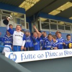 2011-07-16 Under 11 City League Gala Blitz in Walsh Park. Lifting the cup (4)